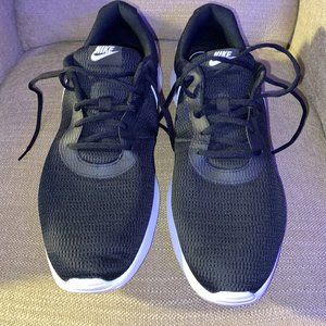 Black Nike Tanjun Running Shoe